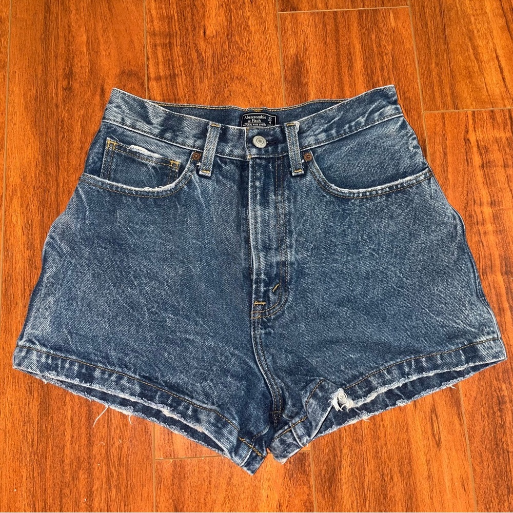 ABERCROMBIE AND FITCH HIGH RISE DENIM SHORT